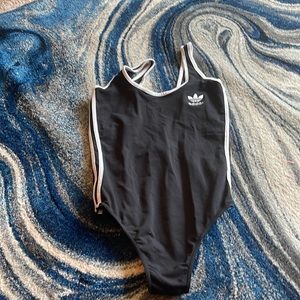 Adidas body suit xl